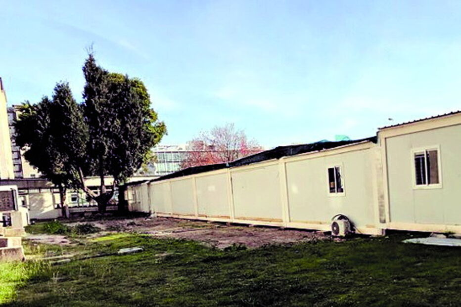 Foram alugados 37 contentores