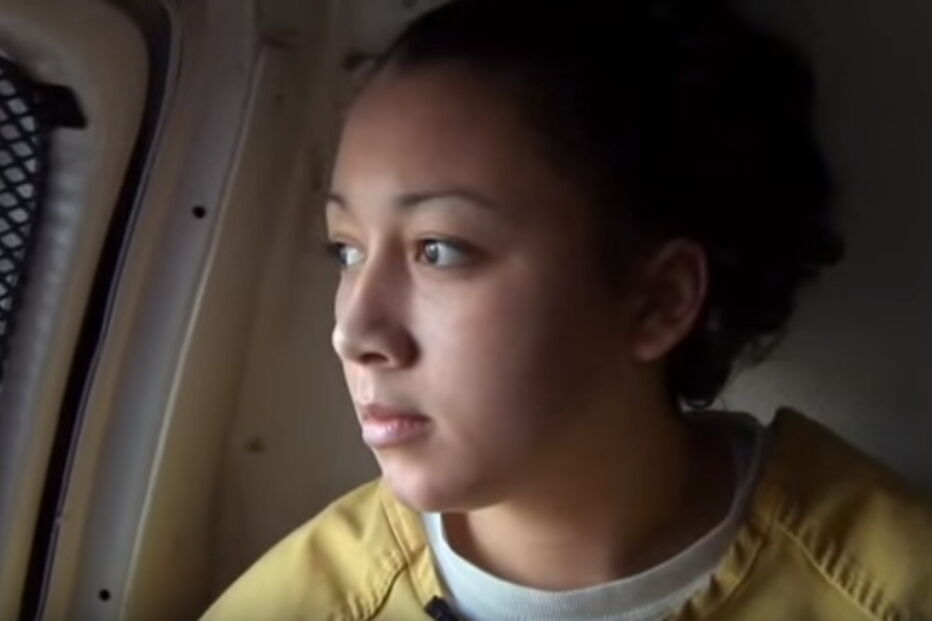 Cyntoia Brown foi condenada a prisão perpétua aos 16 anos por matar agressor que a escravizava sexualmente