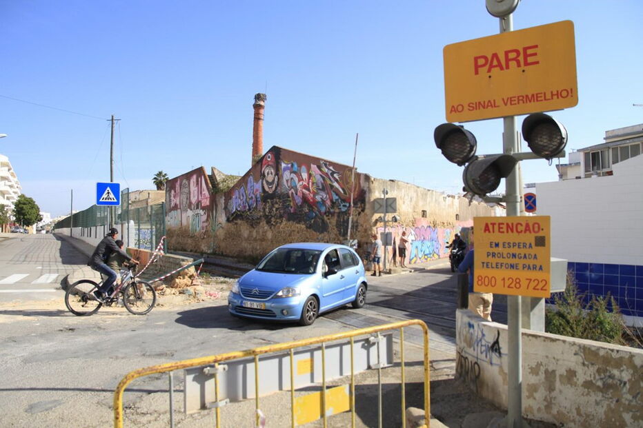 Passagem de nível onde aconteceu acidente, em Olhão