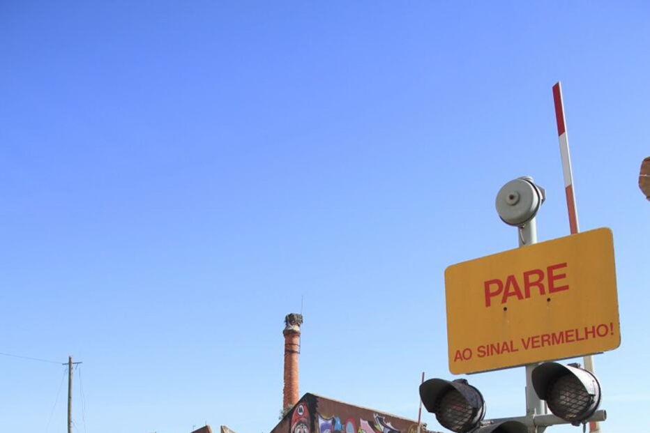 Passagem de nível onde aconteceu acidente, em Olhão