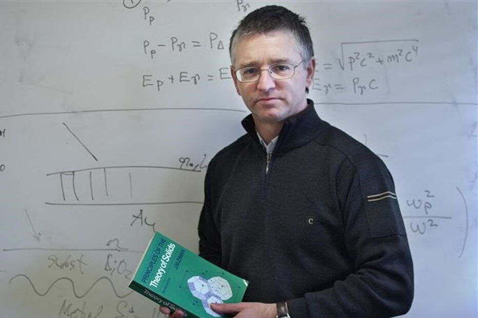 Nuno Peres, professor e investigador de Física da Universidade do Minho