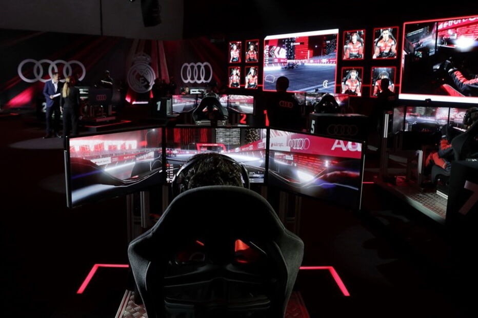 Jogadores do Real Madrid receberam os novos carros de serviço