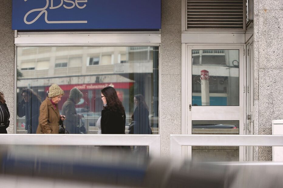 ADSE, comparticipação, beneficiários, execessos, economia