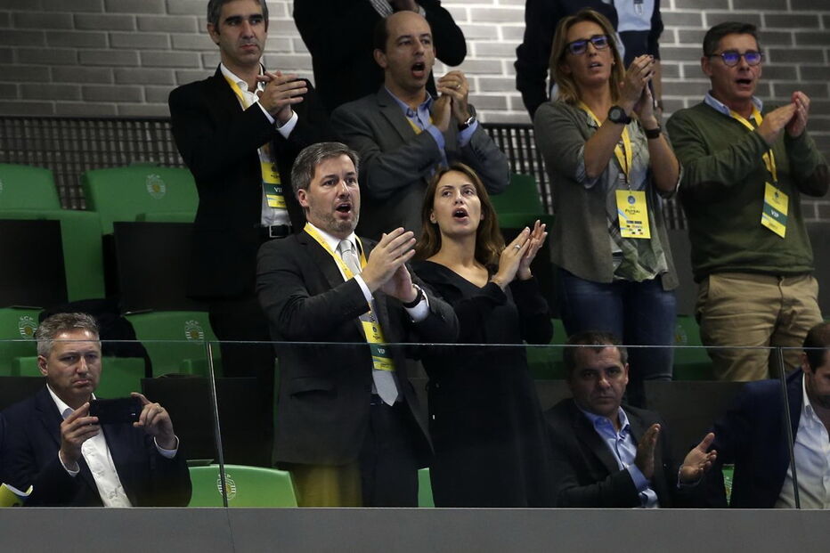 Bruno de Carvalho e Joana  Ornelas, que está grávida de cinco meses, no Pavilhão João Rocha   