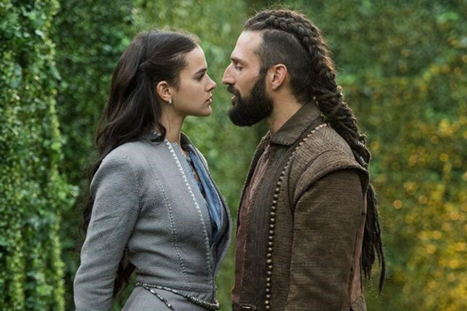 Bruna Marquezine e José Fidalgo na novela brasileira ‘Deus Salve o Rei’