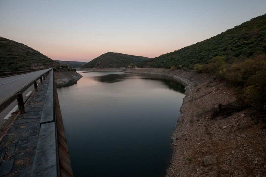 Em Espanha, a situação de seca está a deixar o Tejo com pouco caudal, afetando a qualidade das suas águas  