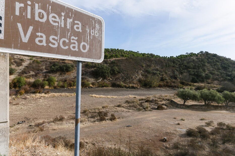 Seca extrema no Algarve deixa região do sotavento interior sem água
