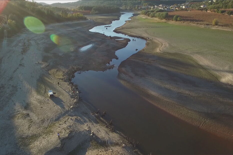 2017-11-27_11_32.39 14 - Barragem de Fagilde com pouca água .jpg