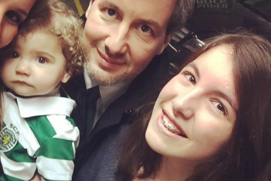 Bruno de Carvalho, pai, menina