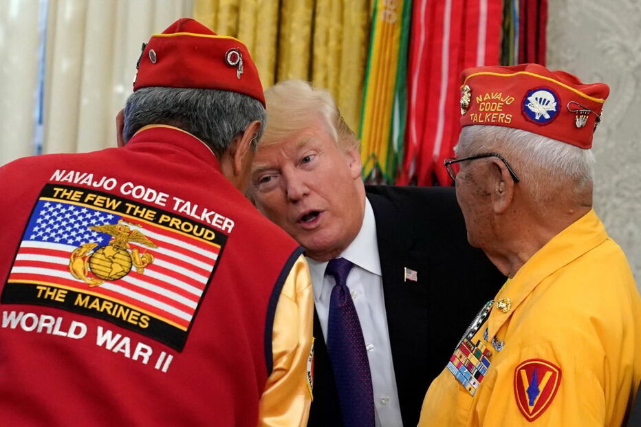 Trump recebeu soldados de origem Navajo na Casa Branca