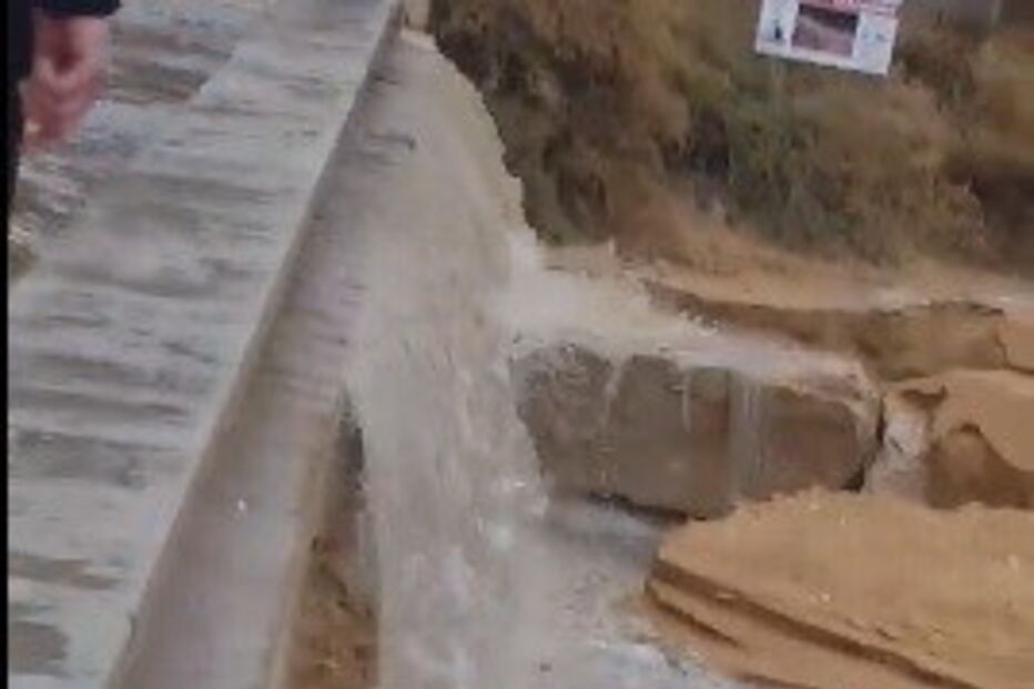 Chuva intensa provoca cheias em Albufeira