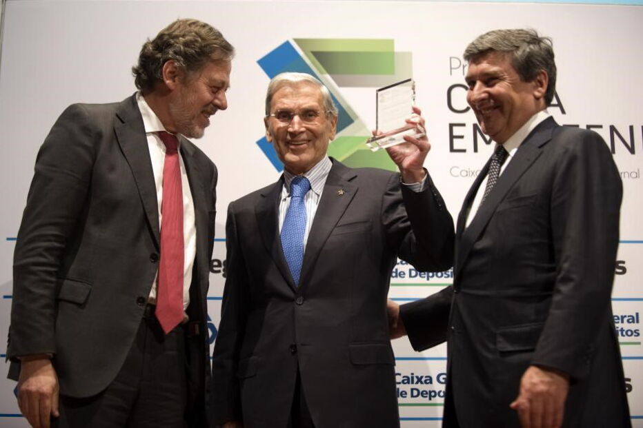 Belmiro de Azevedo em 2014, no Prémio Caixa Empreender com José Matos da CGD e Paulo Fernandes, presidente da Cofina