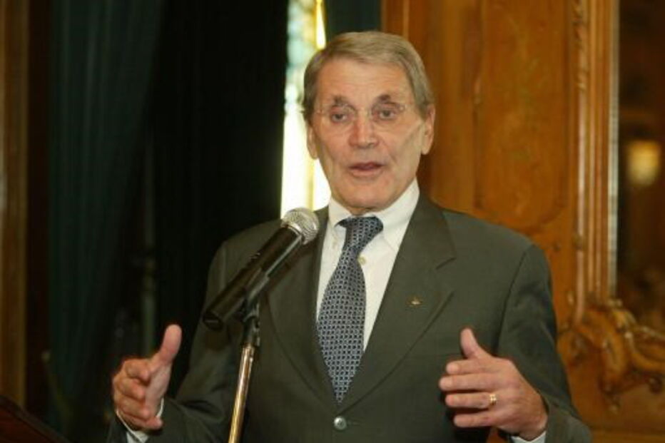 Belmiro de Azevedo no Grémio Literário, em 2005