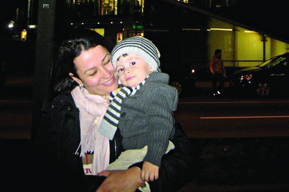 Amanda Carvalho diz que só pretende uma pensão de alimentos para o filho