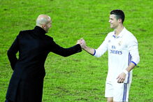 Zinedine Zidane, treinador do Real Madrid, ‘dá’ mais duas ou três Bolas de Ouro a Cristiano Ronaldo