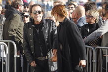 Zé Cabeleira, dos Xutos & Pontapés, com a mulher, Bastet