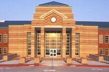 Michelle Schiffer, de 23 anos, era professora no liceu de Cypress-Springs