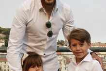 salvio, jogador, futebol, desporto, biquínis, fatos de banhol coleção, moda, linha, empresária, toto, Magali Aravena