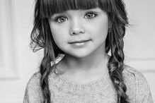 Anastasia Knyazeva tem seis anos