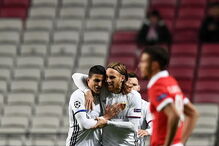 Benfica e Basileia defrontaram-se no Estádio da Luz