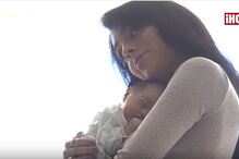 Georgina apresentou Alana Martina na revista Hola!