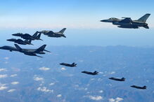 bombardeiros americanos em exercícioq na Coreia do Sul