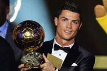 Cristiano Ronaldo recebe Bola de Ouro em 2013