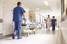 Ministro da Saúde, Adalberto Campos Fernandes, anunciou reforço de 900  milhões de euros para pagar contas