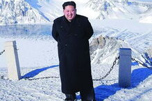Kim Jong-un escalou montanha... de sapatos e sem suar