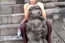 Devi Ka tinha 32 anos