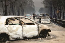 Carros carbonizados em Pedrógão 