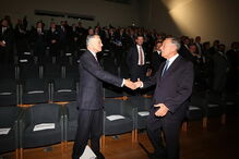 Marcelo Rebelo de Sousa esteve na reunião acompanhado pelo antigo Presidente da República, Cavaco Silva 