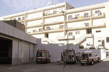 Bombeiro morre ao cair a colocar luzes de Natal