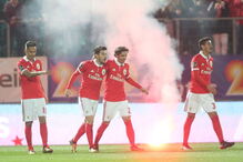 Benfica celebra o primeiro golo do jogo, marcado por Pizzi
