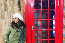 Cláudia Vieira viajou em família até Londres