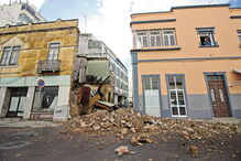 Consideradas construções que têm de ser demolidas ou removidas (veículos)