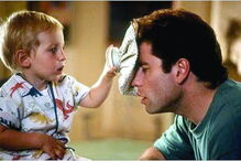 ‘Olha quem Fala Agora’, uma comédia hilariante protagonizada por John Travolta 