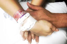 Luciana Abreu no hospital como marido Daniel Souza