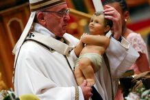 Papa Francisco focou a sua mensagem de Natal nas crianças desprotegidas, expostas aos riscos das guerras     
