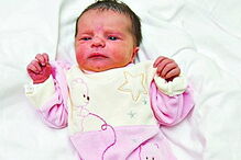 Madalena nasceu com 2,860 kg  