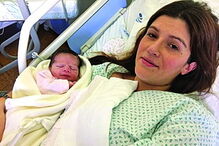 Ana Ferreira com a filha, Luísa   