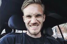 Felix Arvid Ulf Kjellberg, mais conhecido por PewDiePie, é um dos mais famosos Youtubers do mundo. O sueco aparece em 7.º lugar da lista dos homens mais bonitos do mundo