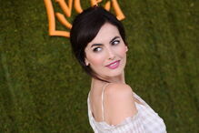 A atriz norte-americana, de ascendência brasileira, Camilla Belle Routh está em 10.º lugar da lista das mulheres mais bonitas de 2017