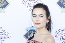 A atriz norte-americana, de ascendência brasileira, Camilla Belle Routh está em 10.º lugar da lista das mulheres mais bonitas de 2017