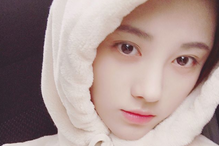 A cantora chinesa Ju Jingyi , de 23 anos, aparece em 8.º lugar da lista das mulheres mais bonitas do mundo