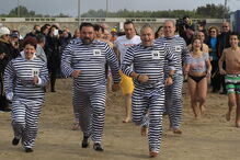 Banho do ano novo de 2016, em Carcavelos