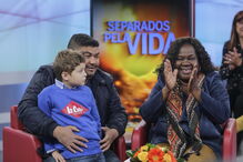 Paulo Infante e um dos filhos com Isabel Amador: a tia do atual autarca de Castelejo, Fundão, não escondeu a emoção