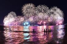 Festa de ano novo em Copacabana atrai multidões todos os anos