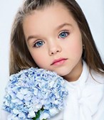 Anastasia Knyazeva tem seis anos