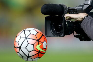 Polémica à volta das transmissões dos jogos na televisão 